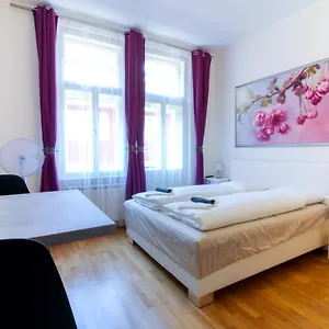 Appartement Bouquet, Prague
